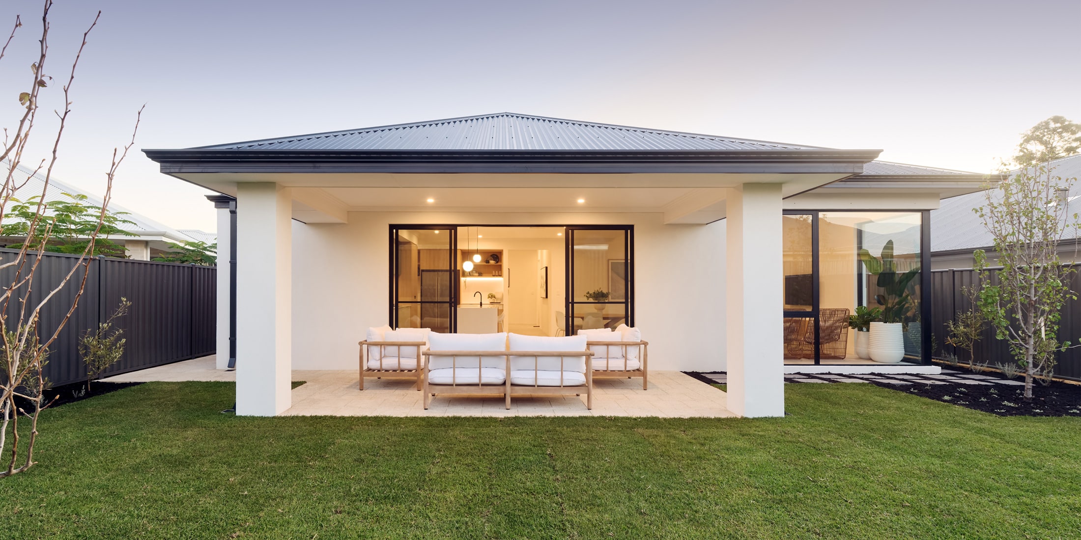 Scottsdale Display 2200x1100px Gallery Image10