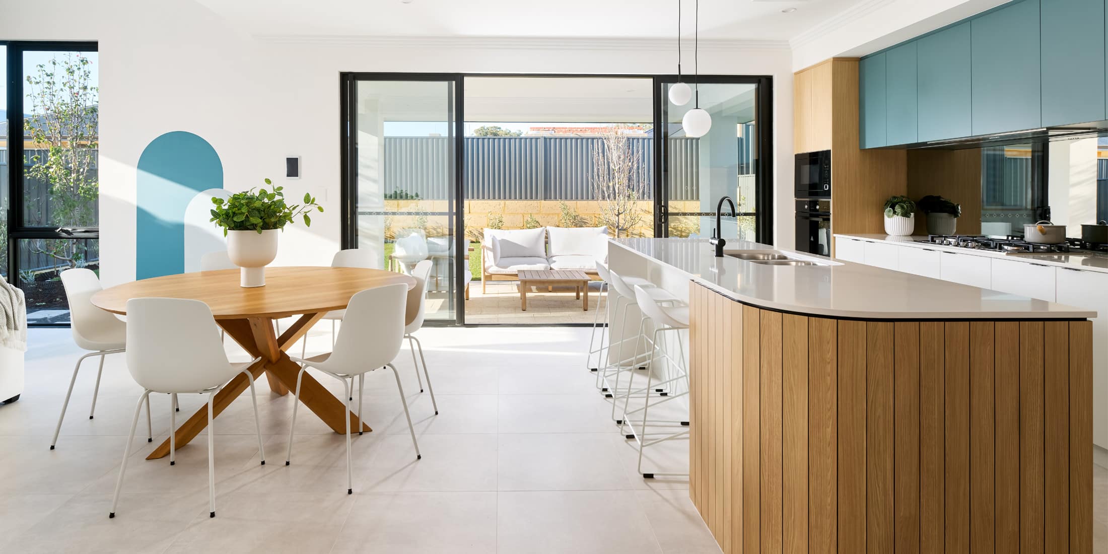 Scottsdale Display 2200x1100px Gallery Image3