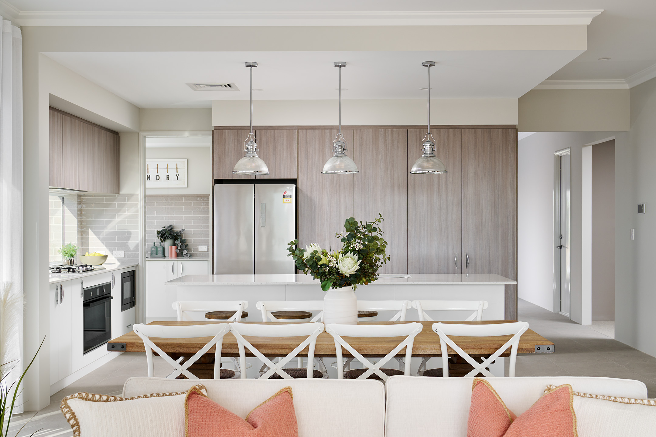 181217036 1766982797 282001 010