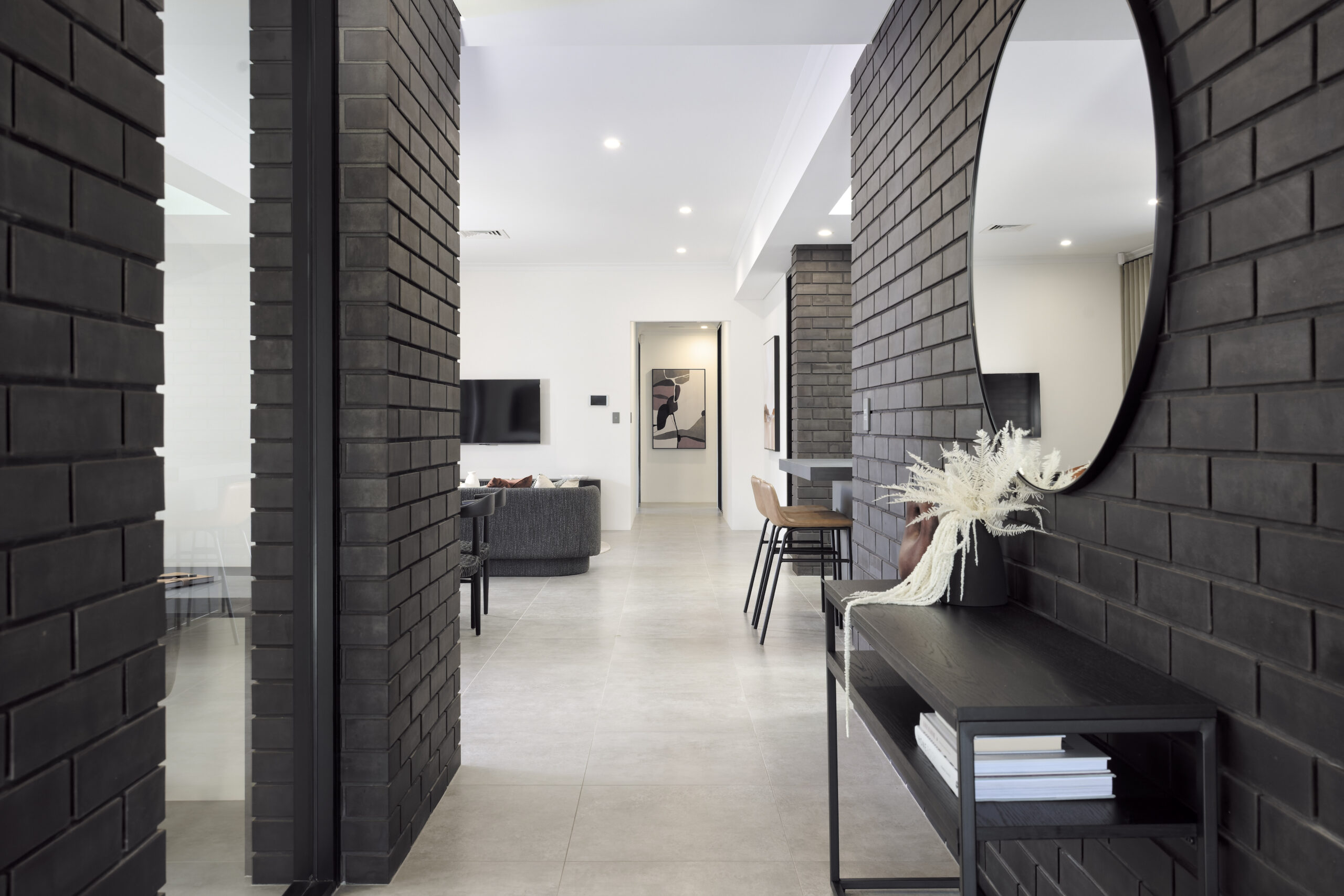 185372695 1770087281 77157 001 scaled