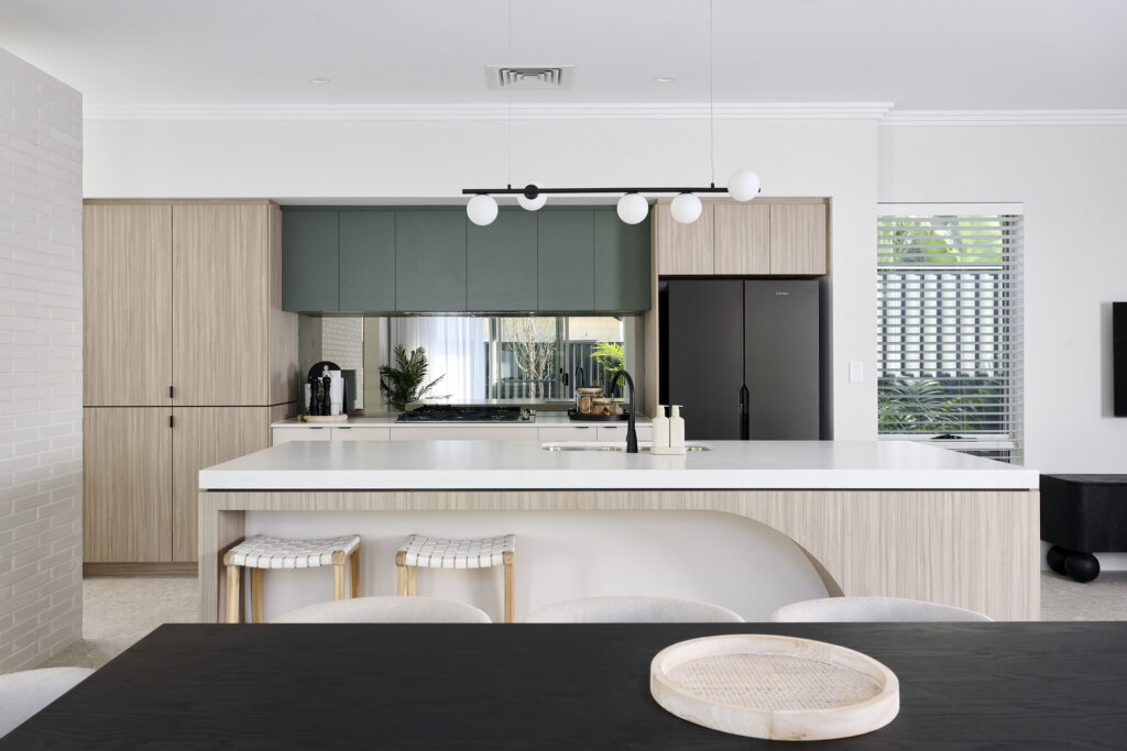 188204313 1771665561 88799 014