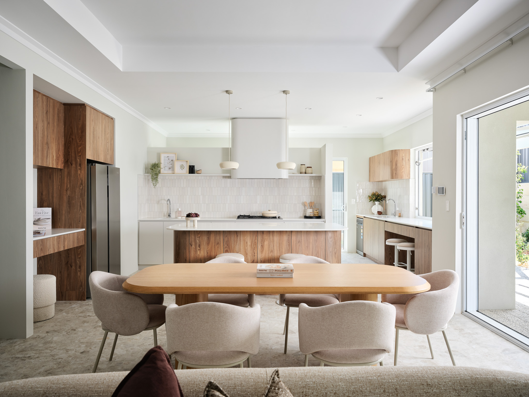 49 Loup Road, MADDINGTON 189392131 1772168556 88754 004 9 189392131 1772168556 88754 004