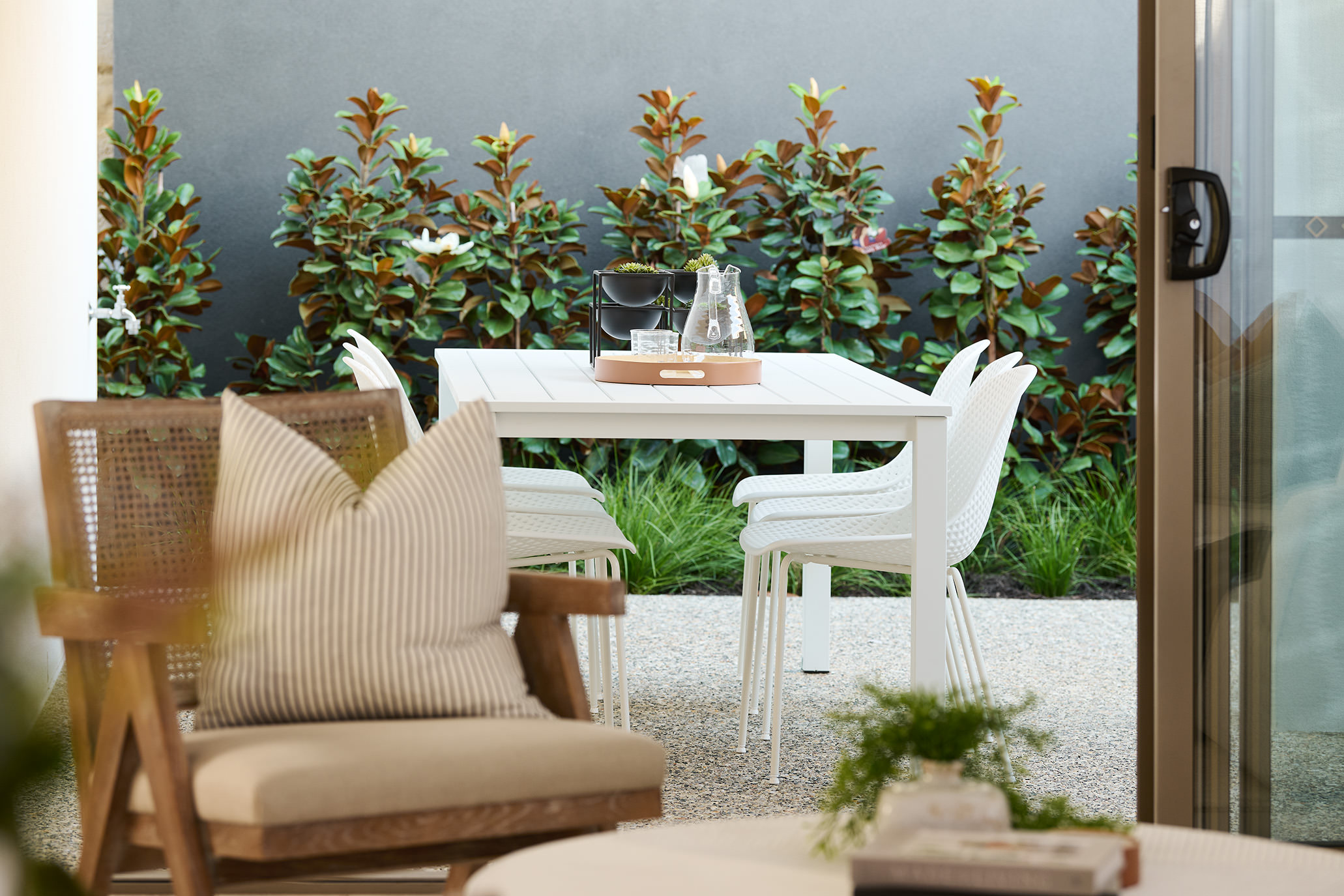 190238329 1772607695 112420 014