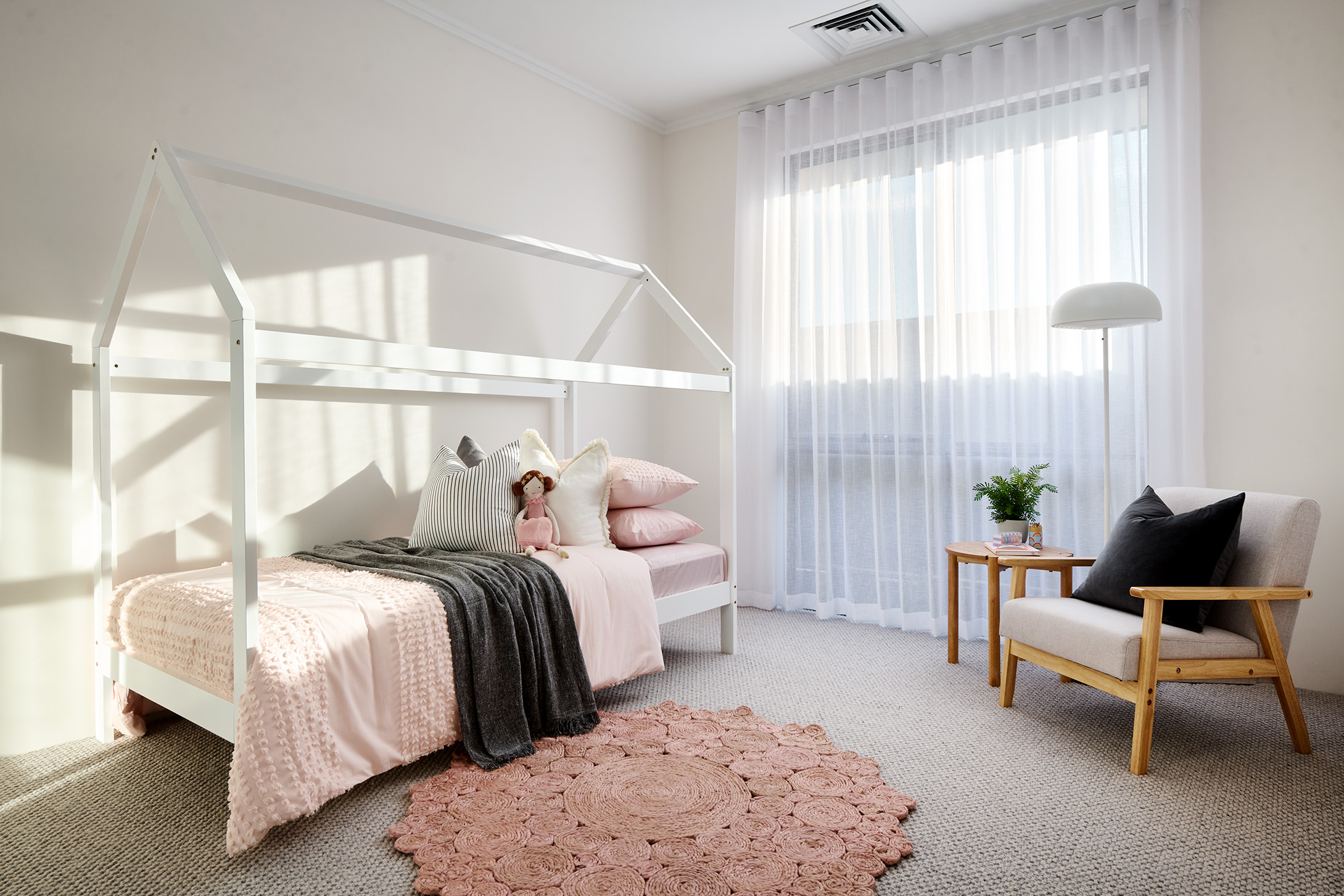 190238344 1772607703 112411 026