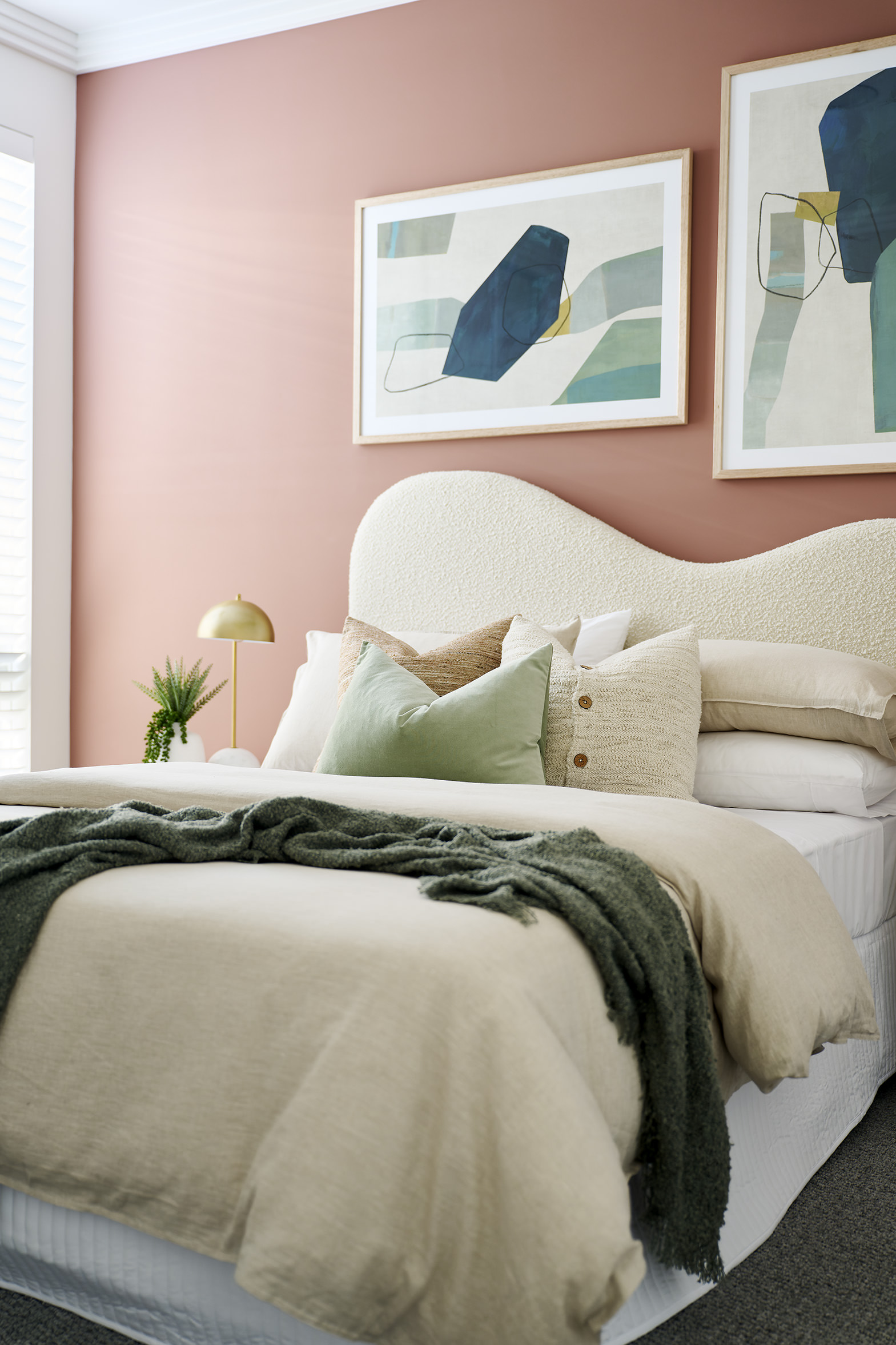 190239152 1772608371 100876 023