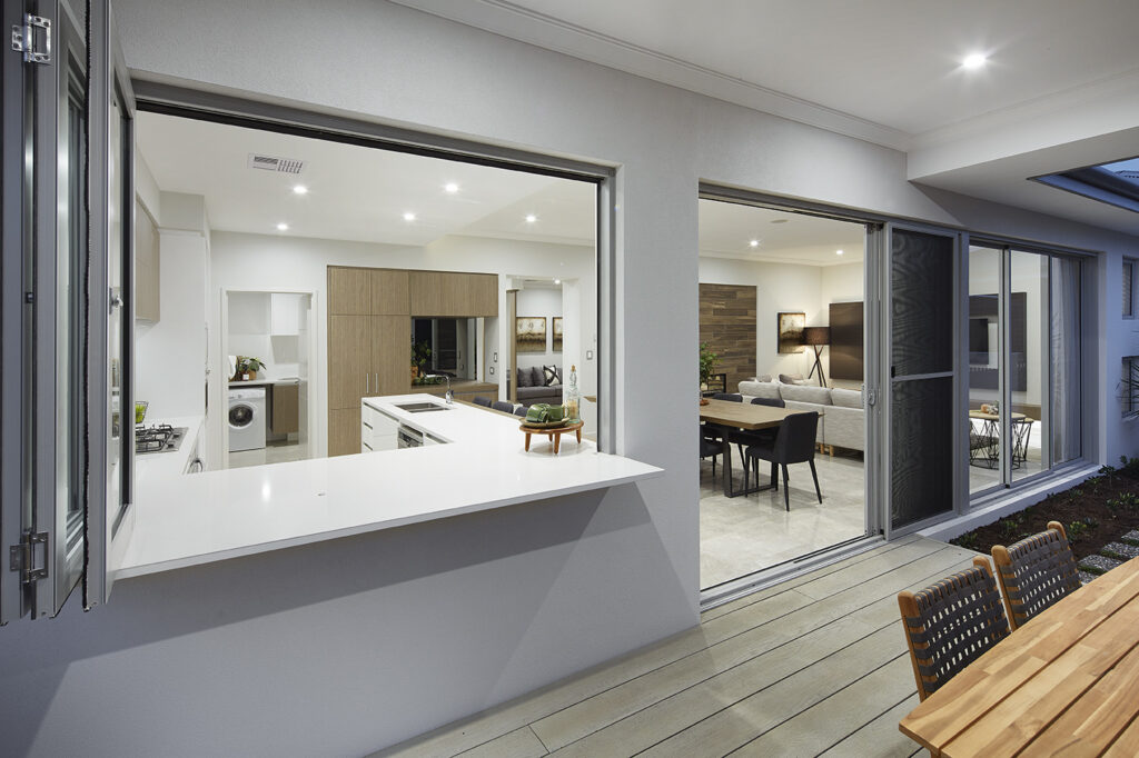 191101513 1773041060 114673 Montereyalfrescothroughtodiningarea 1