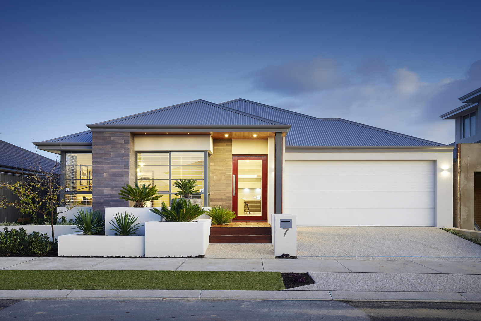 191102536 1773042383 117378 LagunaDisplayElevation