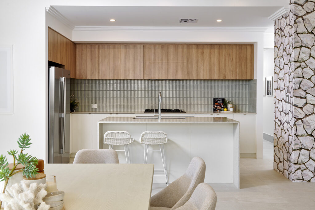 191103996 1773044085 107968 015