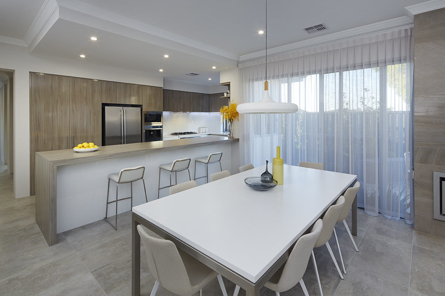203017939 1779754456 33491 Solsticediningandkitchenarea