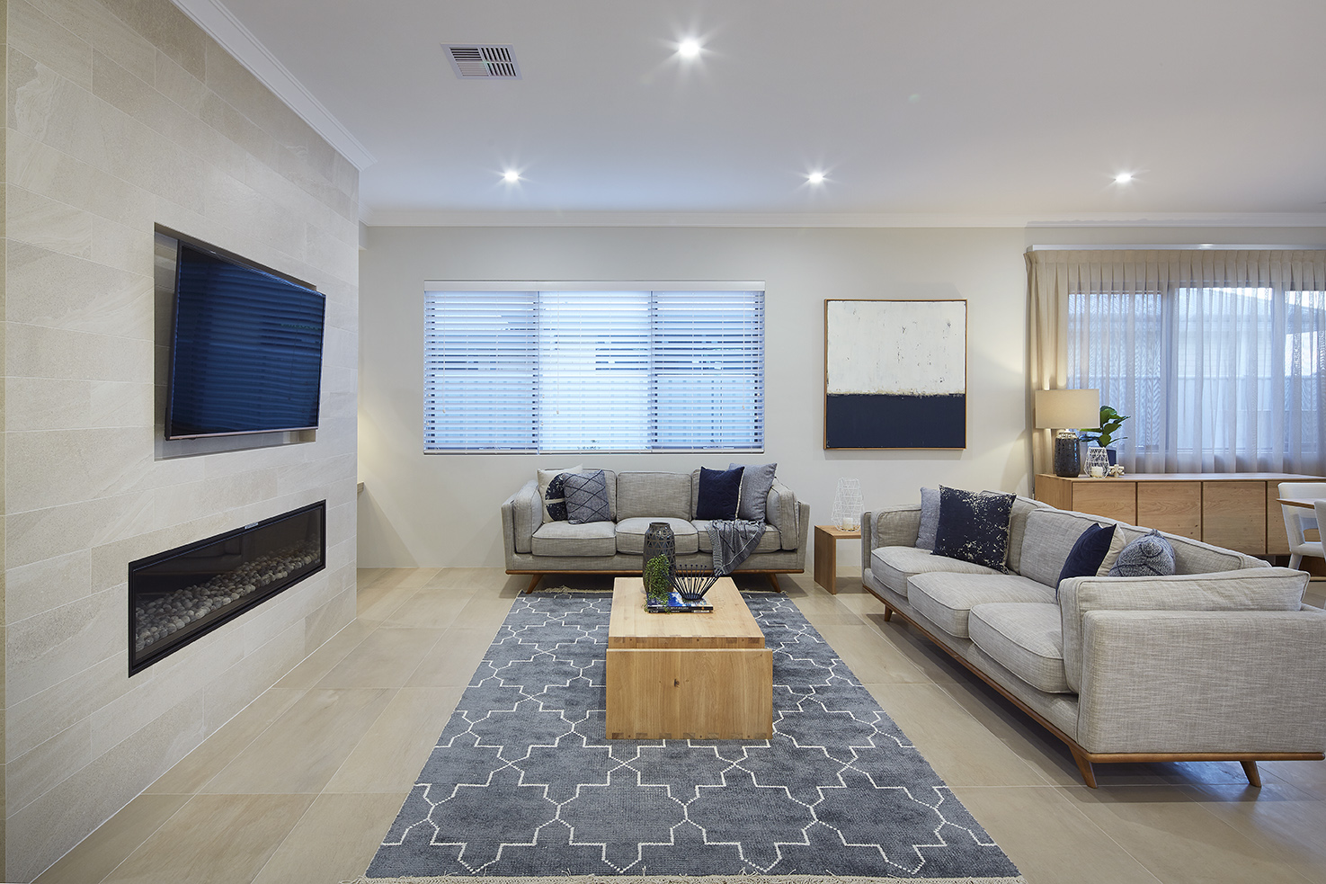 203023473 1779755396 36089 Marshalllivingwithfireplace