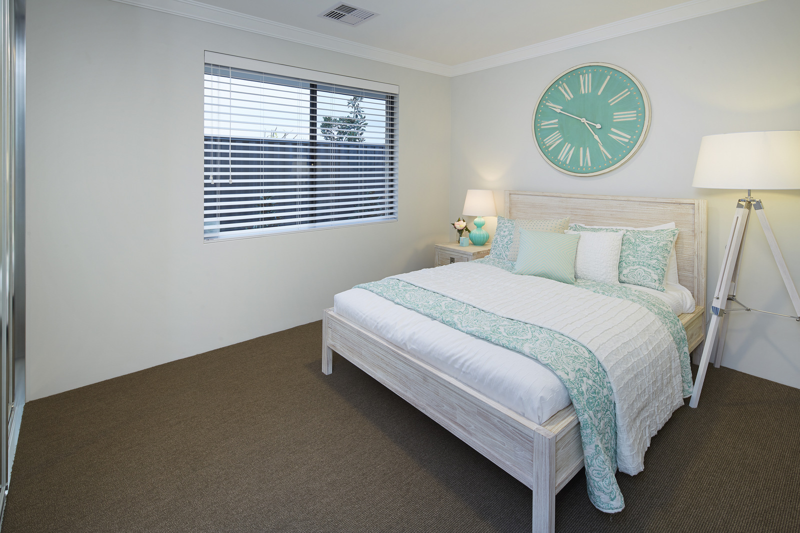 206523339 1781858629 101687 Lagunabedroom2